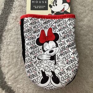 NEW DISNEY Minnie Mouse 2Pk Oversized Mini Hot Mitts NWT